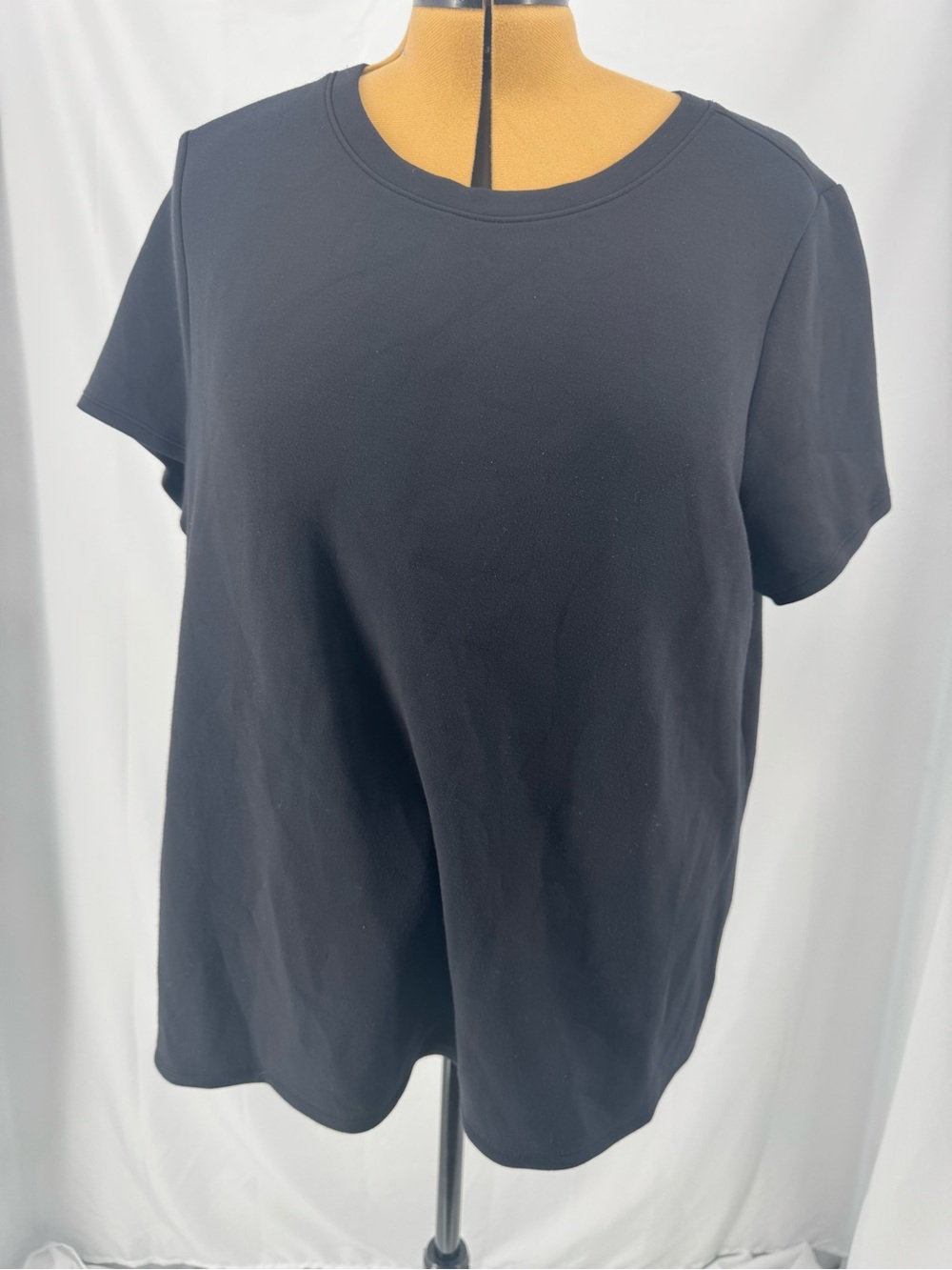 Lane Bryant Black Short Sleeve Heavyweight Crewneck Tee 0323